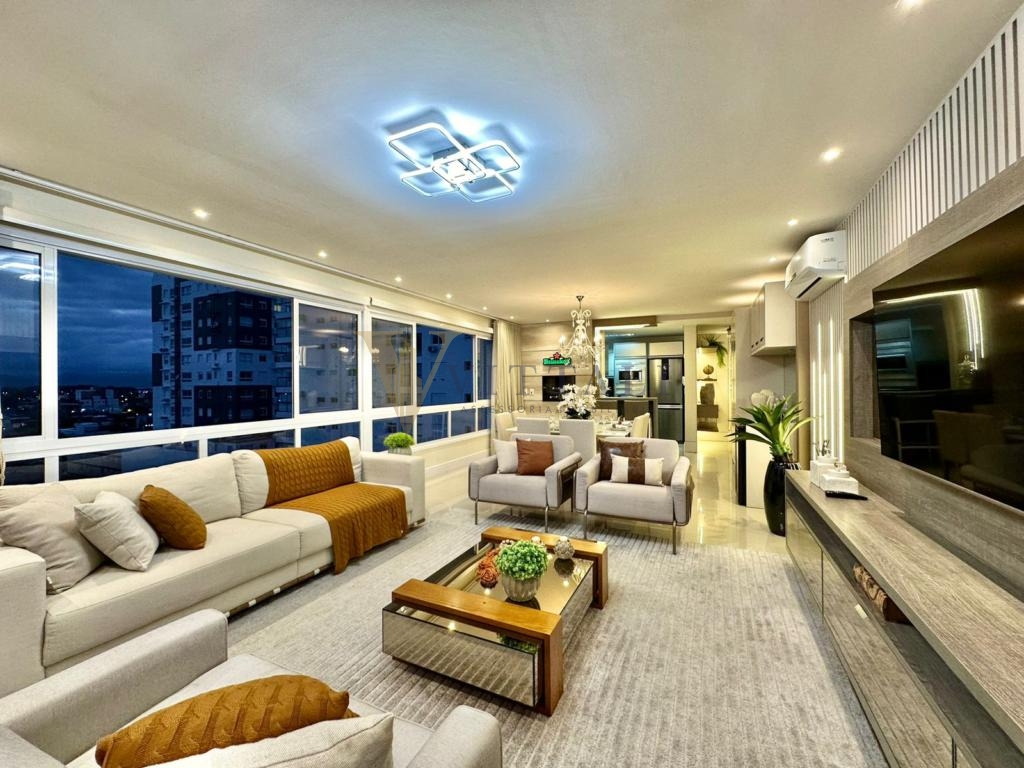 Apartamento 3 Dormitórios