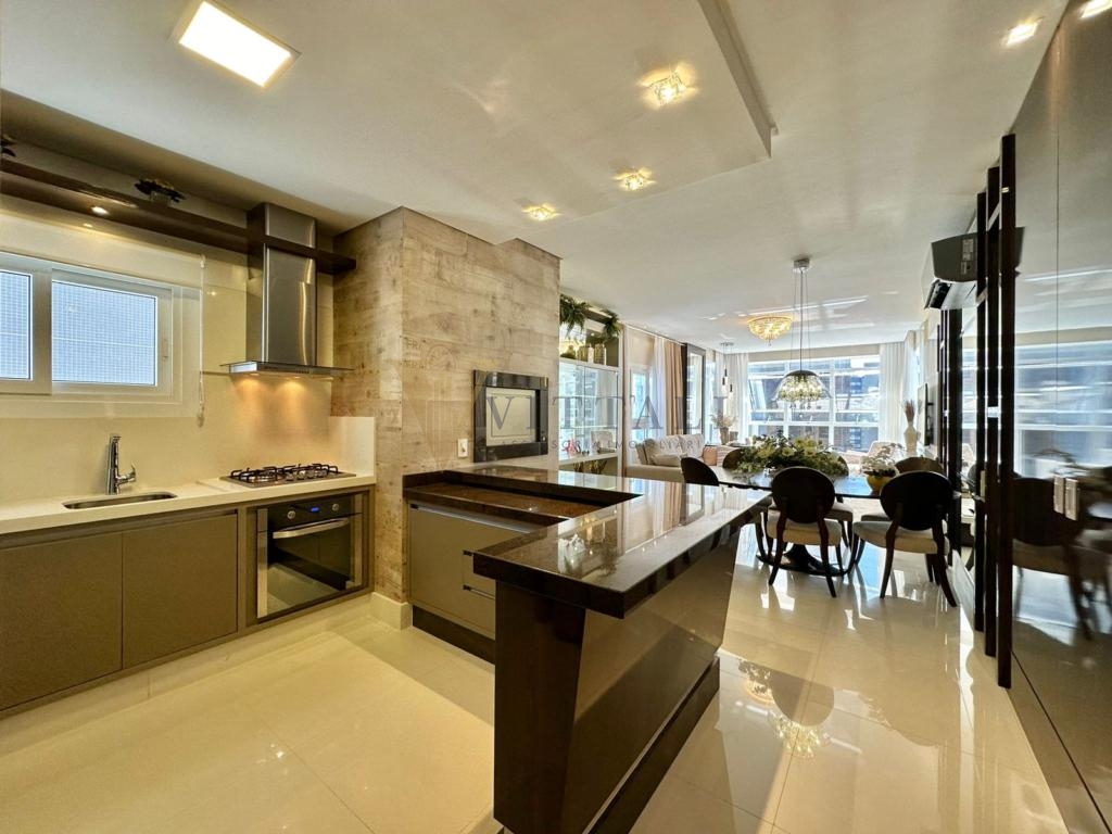 Apartamento 3 Dormitórios